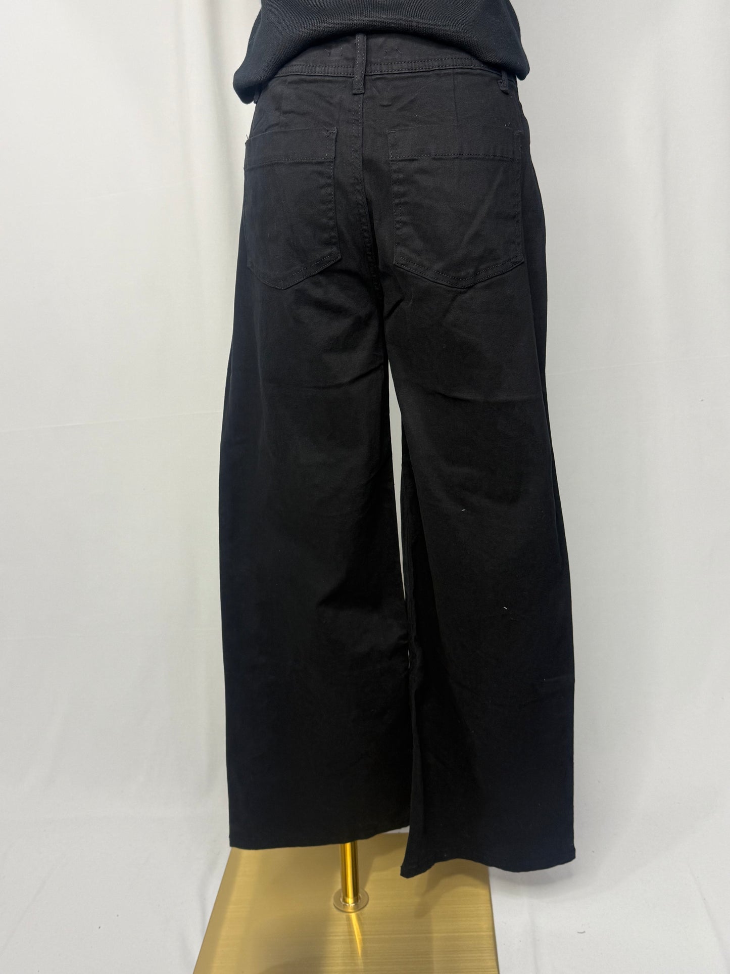 Relaxed Leg Twill Pant
