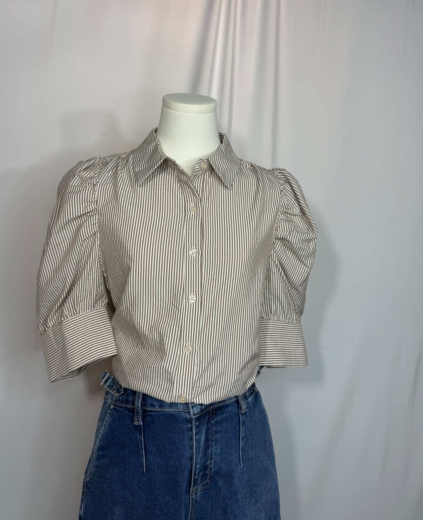 Puff Sleeved Top