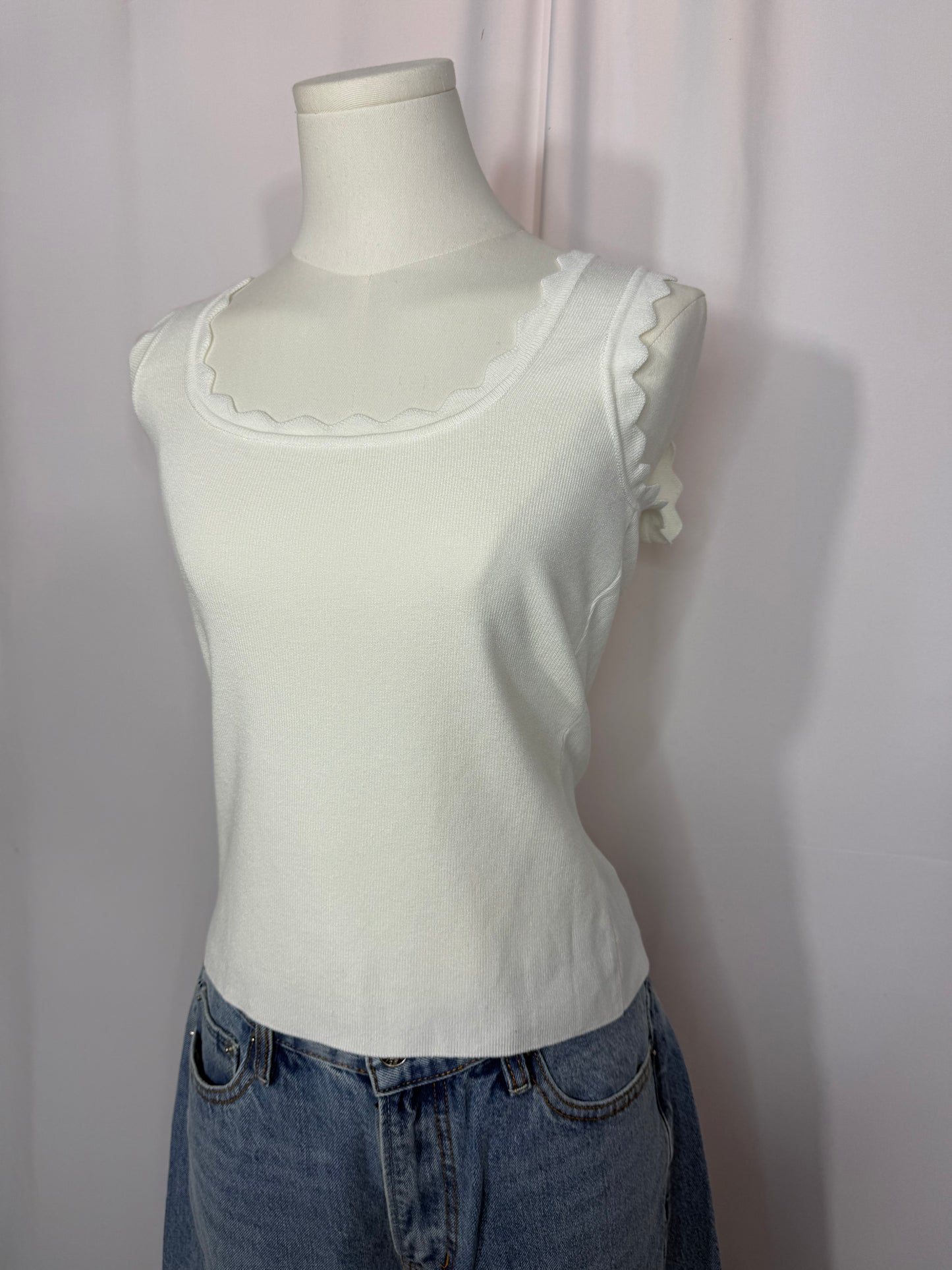 Scalloped Edge Tank